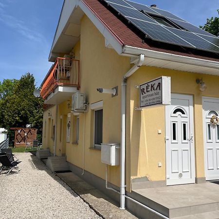Reka Apartmanhaz Bük エクステリア 写真