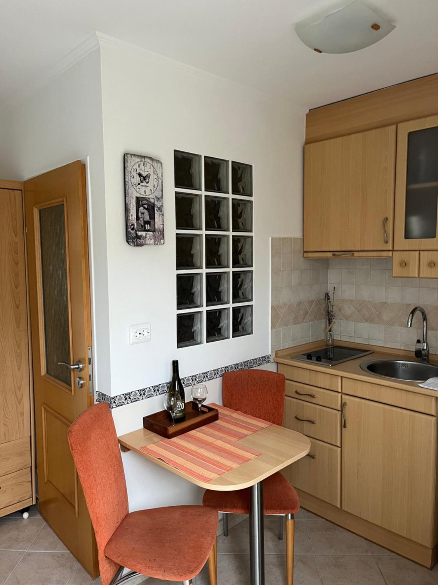 Reka Apartmanhaz Bük エクステリア 写真