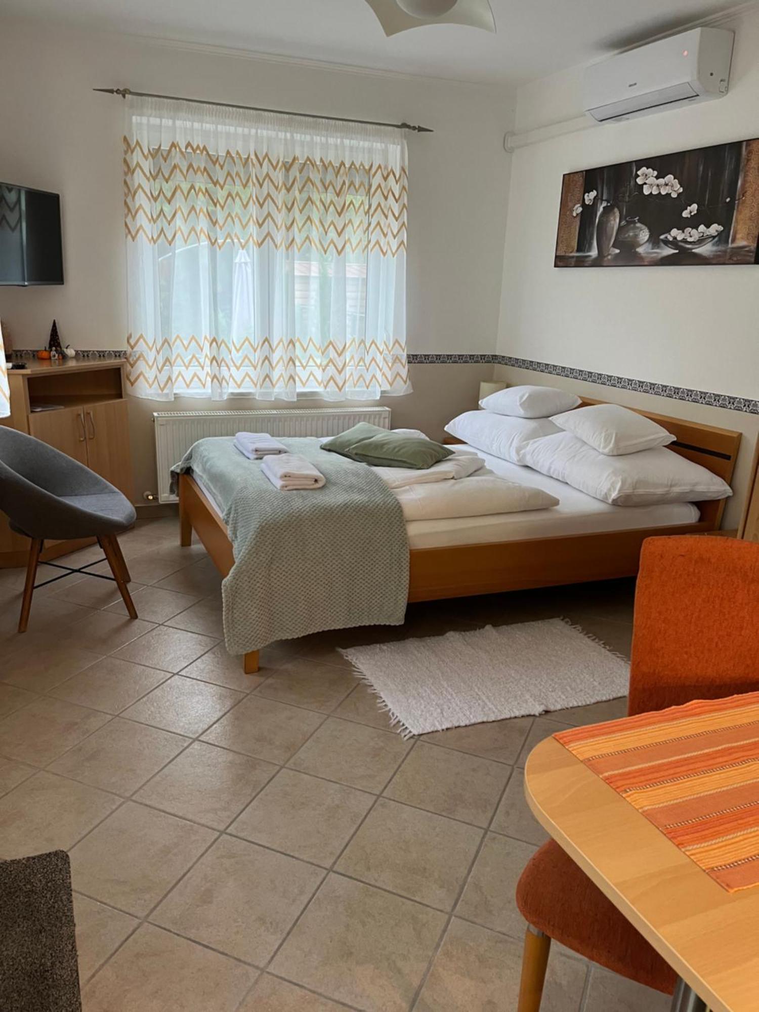 Reka Apartmanhaz Bük エクステリア 写真