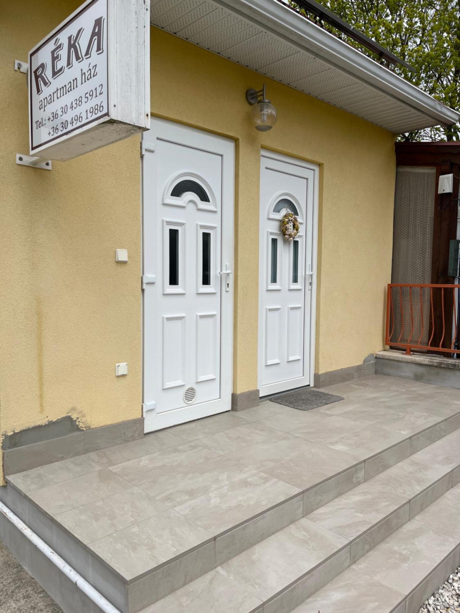 Reka Apartmanhaz Bük エクステリア 写真